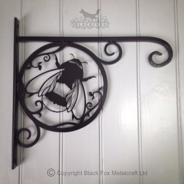 How The Bee Became A Symbol Of Manchester – Black Fox Metalcraft Ltd